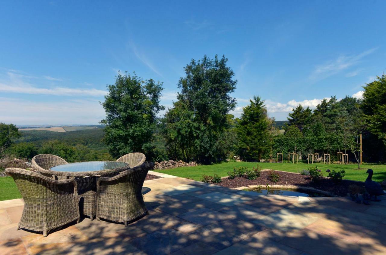 Little Friston Lodge อีสต์บอร์น ภายนอก รูปภาพ